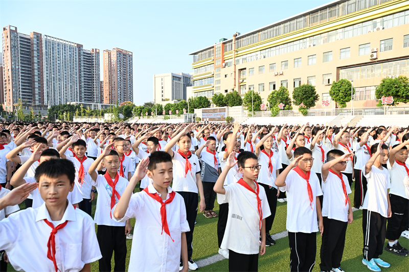 温江二中高中图片